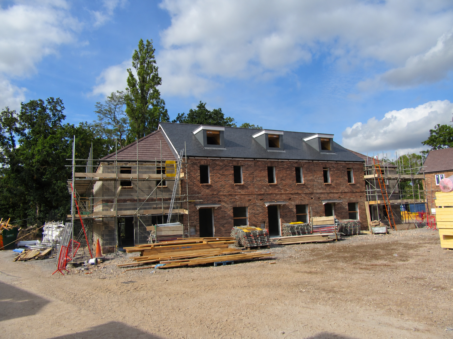 Ashfield Reaches Another Key Milestone as Final Roofs Take Shape 🏠